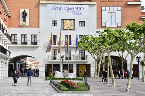 ayuntamien torrejon de ardoz fachada