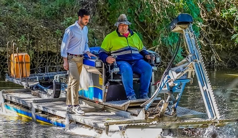 barco anfibio septiembre 2024