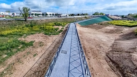 camino peatonal los almendros