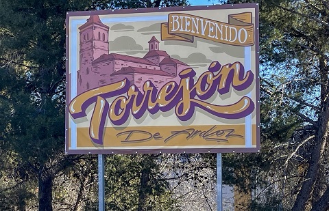 mural bienvenido torrejon