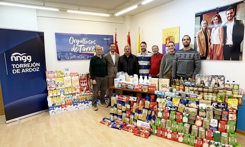 nngg alimentos caritas navidad 2023
