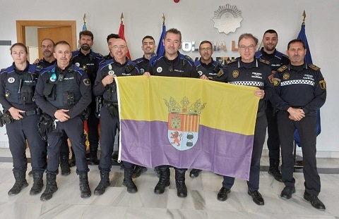 Policías de Torrejón de Ardoz, en Valencia para ayudar a los afectados por la DANA policia torrejon ayuda dana 2